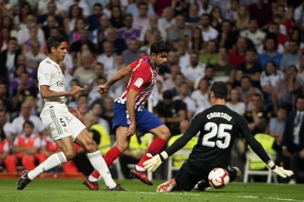 的半诈唬范 的半诈唬范